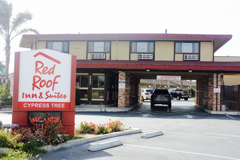 Red Roof Inn & Suites Монтерей Екстериор снимка