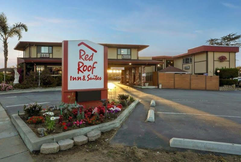 Red Roof Inn & Suites Монтерей Екстериор снимка